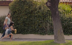 19岁女RAPPER潮水欢迎你